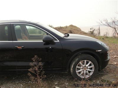 2012款 卡宴3.0T黑色金属漆 提车了!