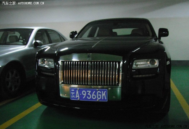 云南昆明和个旧街拍豪车好车,超级多,超眼福,慢慢欣赏!