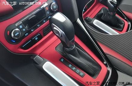 貌似新福克斯的6档双离合没有手动模式了