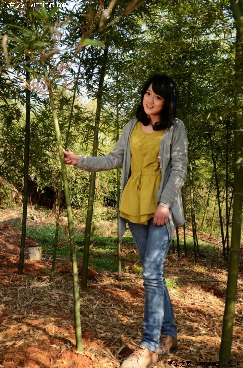 逍客车模竹林美女有xyz
