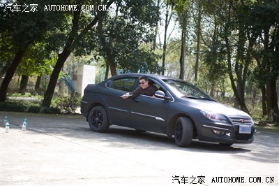奇瑞a3全车碳纤改色膜,红色双天使眼,组合式led日行灯