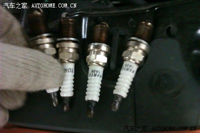 2011款名爵MG3 ,原厂火花塞型号:NGK pfr6y_