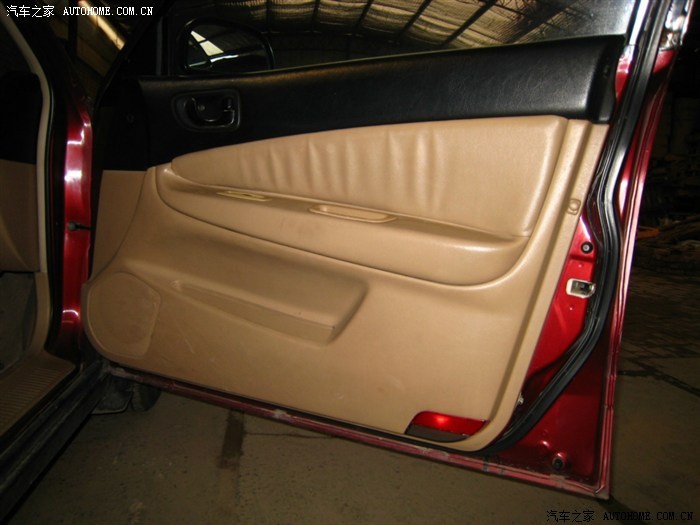 车钥匙被锁车里怎么办?上图告诉你怎么办!