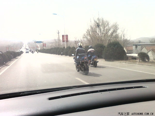 【图】发个豪华摩托车队的帖子 勿删