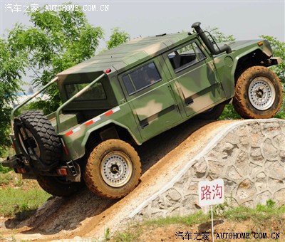 这是啥车?东风勇士?第一次见~_旗云3论坛