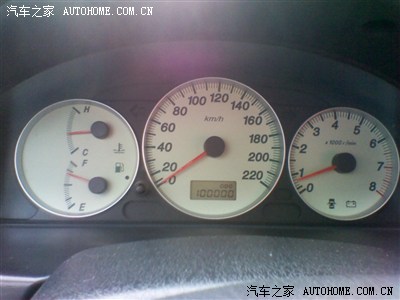 请教一下汽油滤芯应该多久换一次?