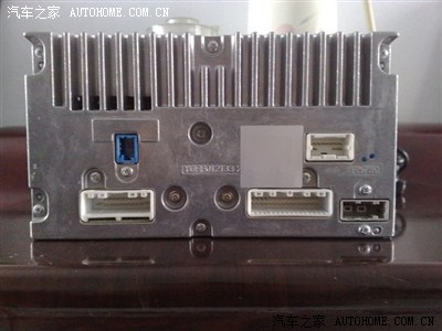 [新]自己动手换装逍客cd,带usb,mp3,倒车后视,效果非常满意