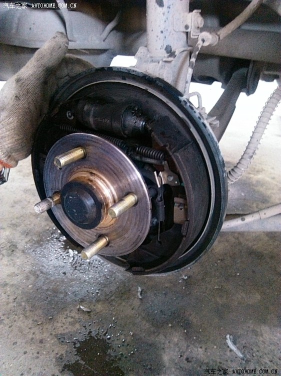 【图】刹车分泵坏了,幸亏发现的及时!