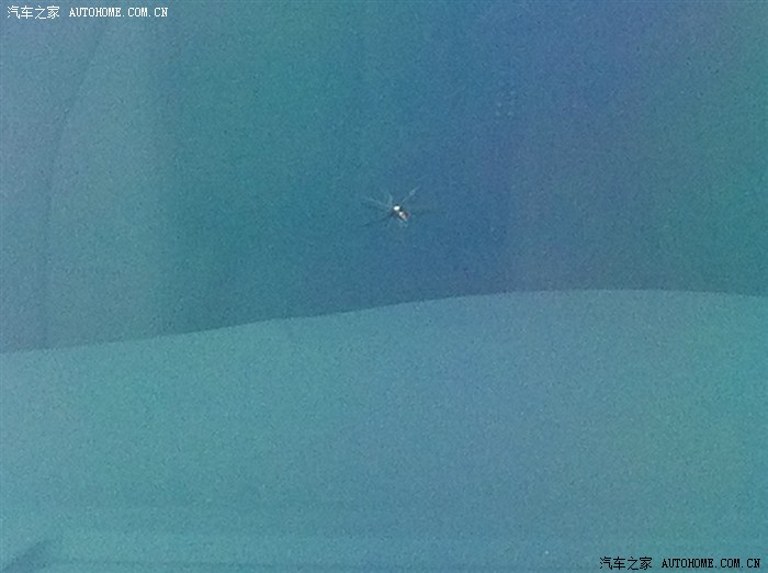 【图】请教前挡风玻璃被石子扎了个小裂纹,需