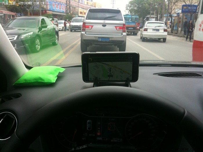 【图】@ 用手机和ipad在车上做导航仪以及