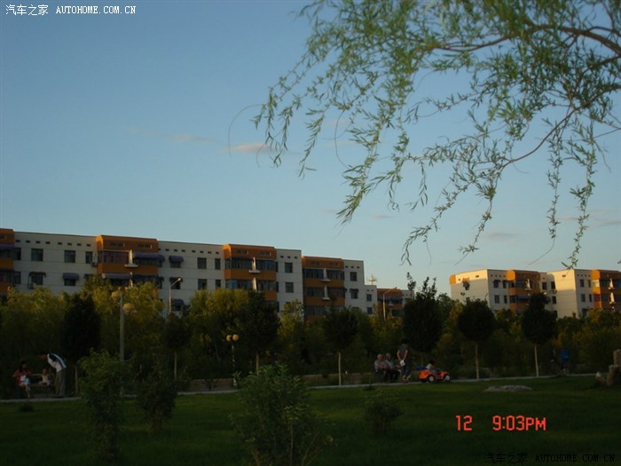 给车友们介绍一个景点哈密石油基地