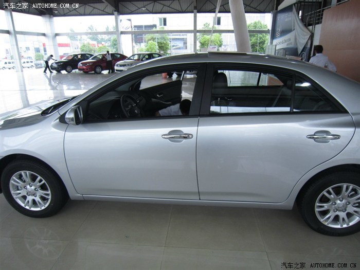 【图】长沙中南汽车城 Z300实地实车拍摄图_