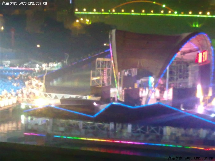 【图】柳州长腿妹--路遇农运会_广西论坛_汽车