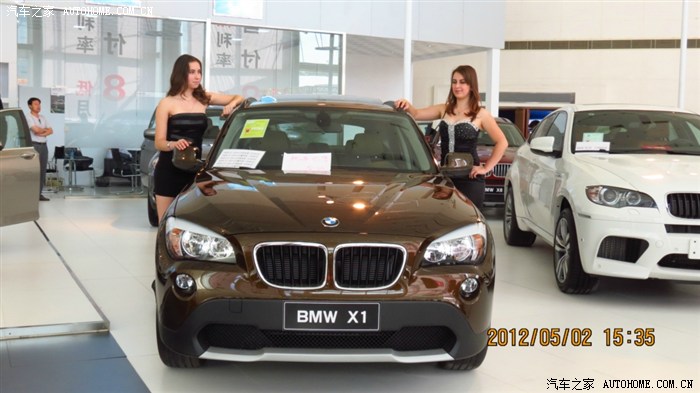 【图】宝马展台上的洋妞,不知道哪国的_宝骏6