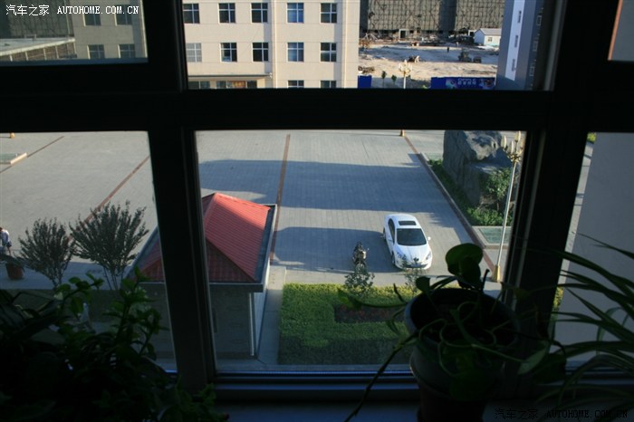 【图】上次有人说我家小区车位多吃饱没事干拍