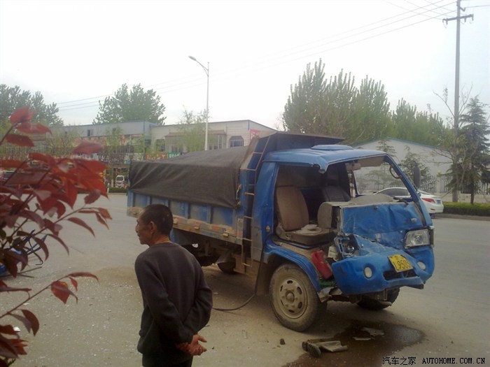 【图】中午 喝酒出来 看到出车祸了!_蒙迪欧