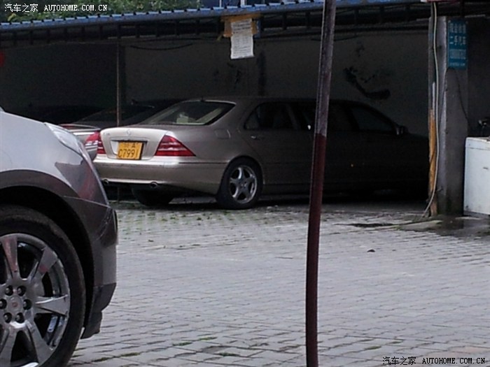 【图】小小洗车场里的亮点,黄牌照轿车,你懂的