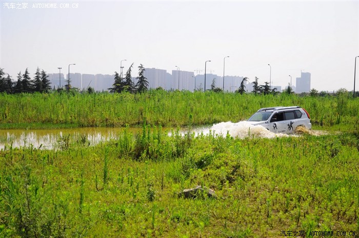 【图】今天北京发大水 奇骏涉水