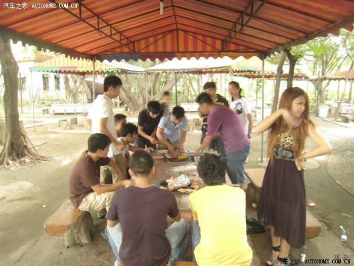 广东省佛山市三菱翼神车友会父亲节南海大湿地公园烧烤活动掠影。