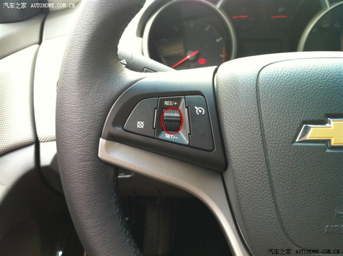 【图】科鲁兹多功能方向盘定速 限速 音量 电话