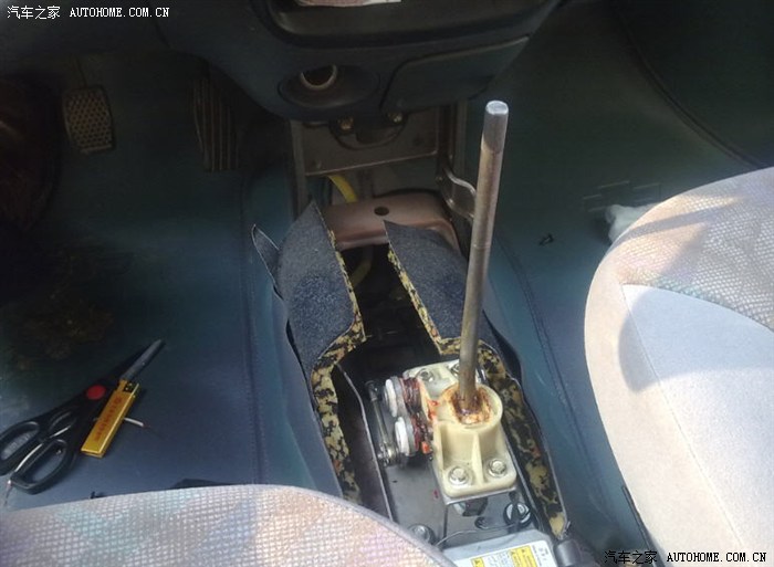 【图】DIY:修好了手刹灯不亮的故障