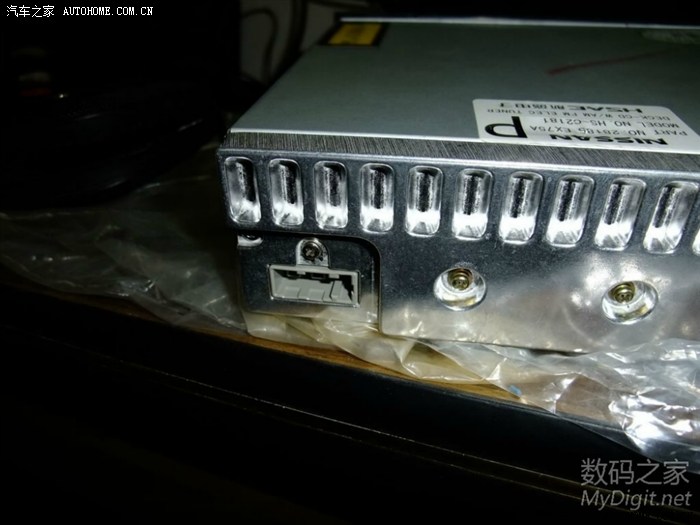 【图】跪求 阳光 cd机 功放芯片型号~