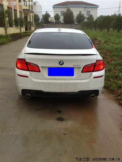 我的小马回老家住别墅了,蓝蓝的天,增加M包围