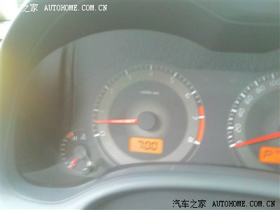 看图:卡罗拉1.8CVT(自动档GL-i)平地怠速行驶