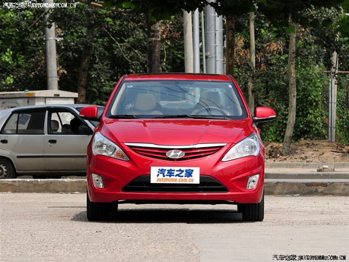 【图】请问北京现代:为何瑞纳搞区域性不同的