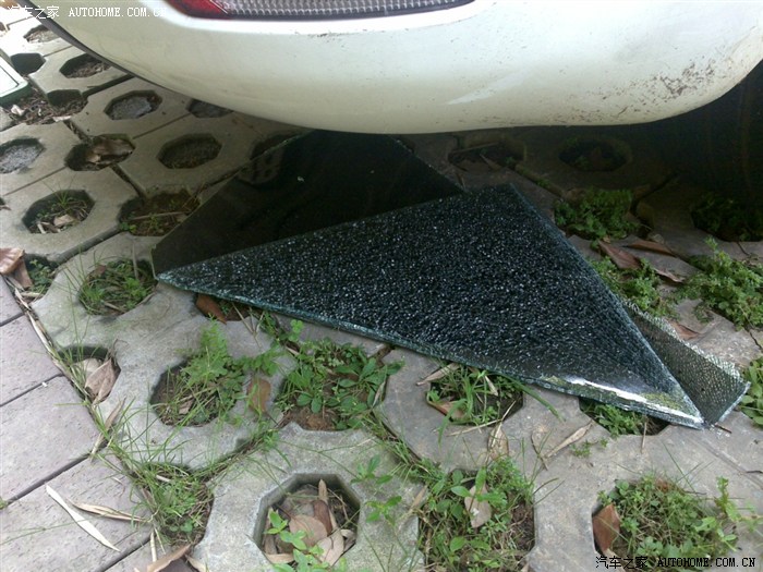 【图】车窗被砸,感觉保险没什么用