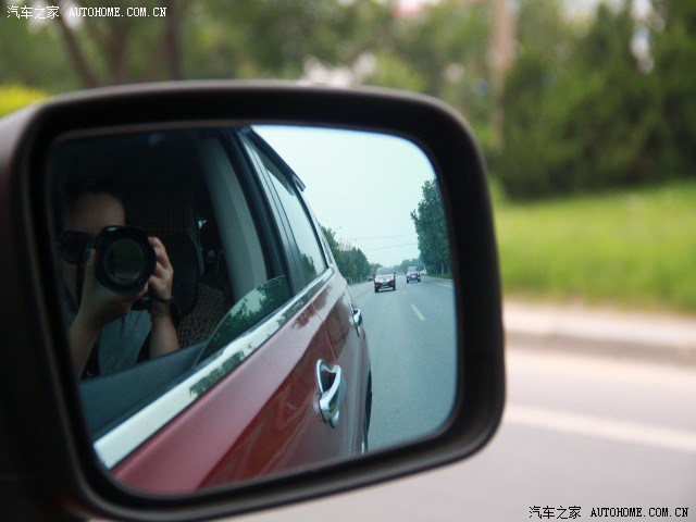 【图】汽车之家大连分站海边小聚 比基尼美女