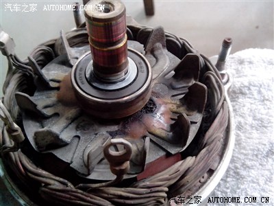中奖了 发电机坏了(发电机拆开了 附图 有发电机轴承型号)