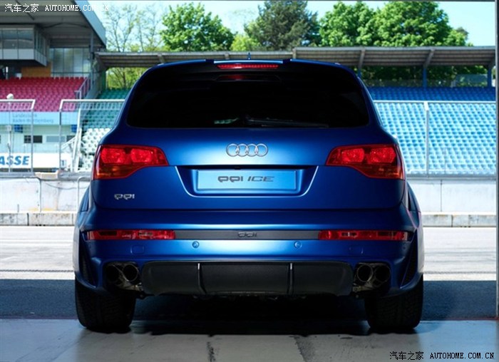 【图】宝蓝色的Q7也别有一般韵味_奥迪Q7论