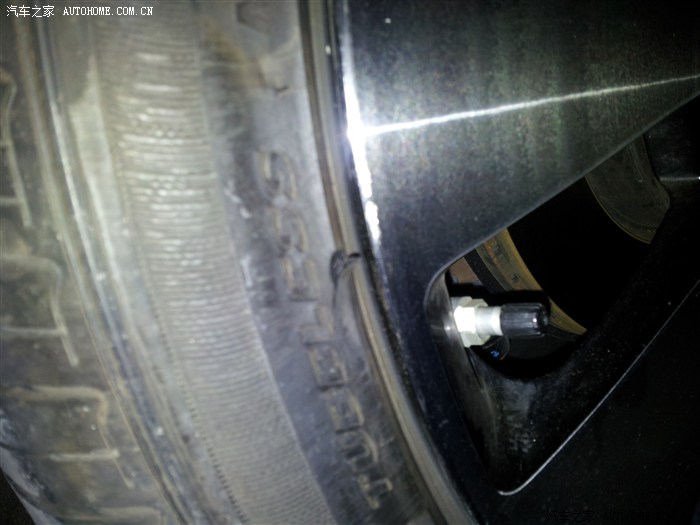 ==轮胎侧面划伤,需要换吗==