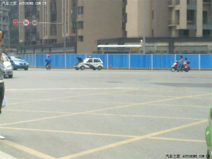 【图】西单侧面蜀辉路是单行道 每天好多车违