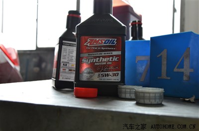 全车换油的过程中发现变速箱半轴油封渗油以及