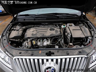 建议大家每个月检查一次发动机舱