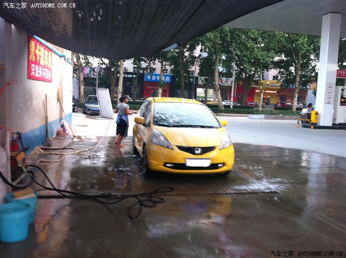 本地加油站免费洗车,200块加油送洗车卡、餐巾