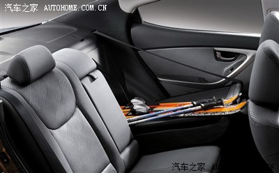 朗动的后排座椅靠背也能放倒?