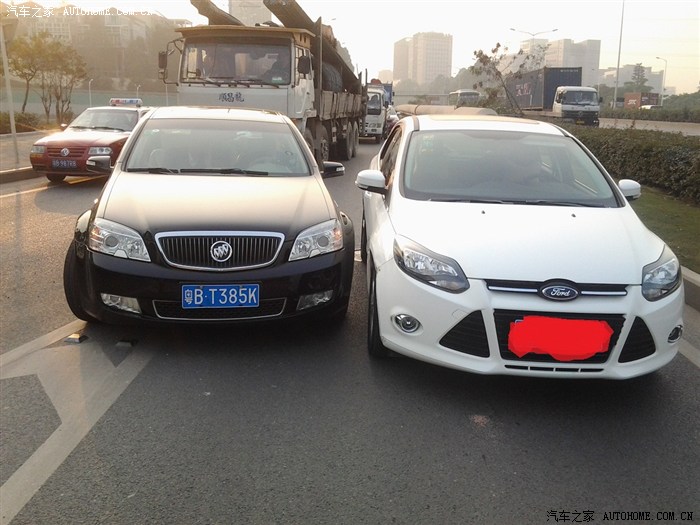 对方认全责,没报交警,报了保险,找不到对方了,求