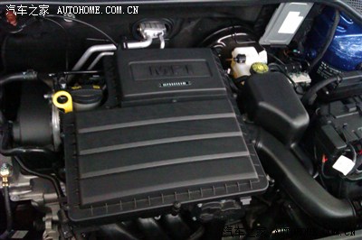 我在4S店里见到的新捷达现车,只有参数,配置没