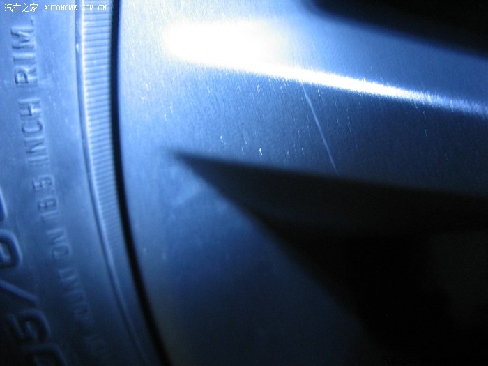 【图】新福克斯,轮毂刮痕怎么祛除啊,顺便求鉴