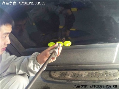 车门凹陷修复处理,全程实拍。