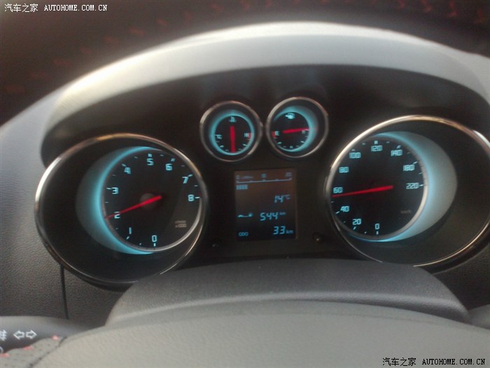 【图】2B青年教师,无视各种爆乳,心理各种忐忑