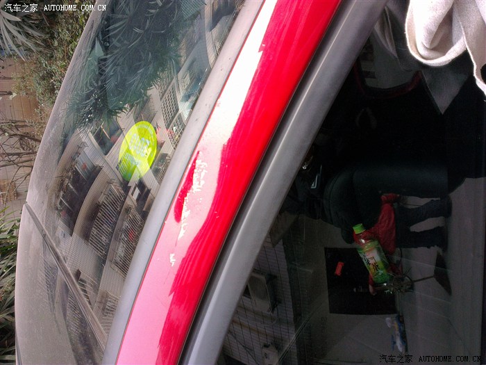 【图】倒霉,车停楼下被高空坠物给砸了_MG6论