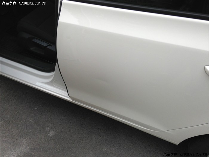 【图】后车门凹陷了