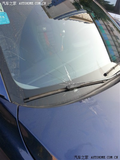 小1前挡风玻璃破碎,没买玻璃险,求车友帮助!_宝