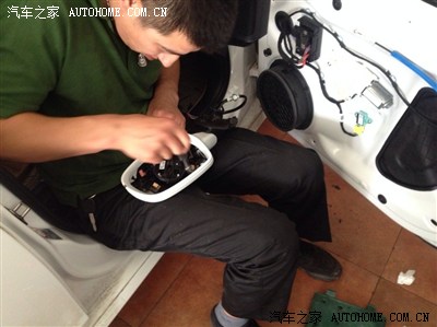 国庆现场直播找老白改后视镜折叠+后座出风