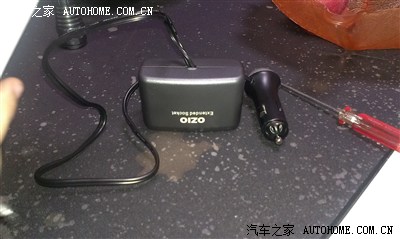 【拆解】奥舒尔OZIO 一分二点烟器插座带USB