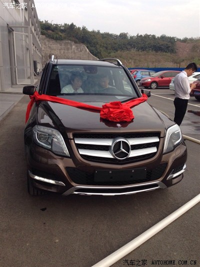 求安慰 付了款。白云石棕 但又感觉白色好看_